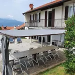 Near Maggiore Pool Casa de Férias Porto Valtravaglia
