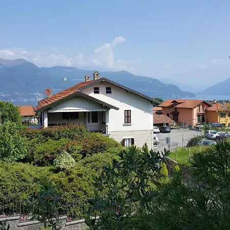 Near Maggiore Pool Nyaraló Porto Valtravaglia