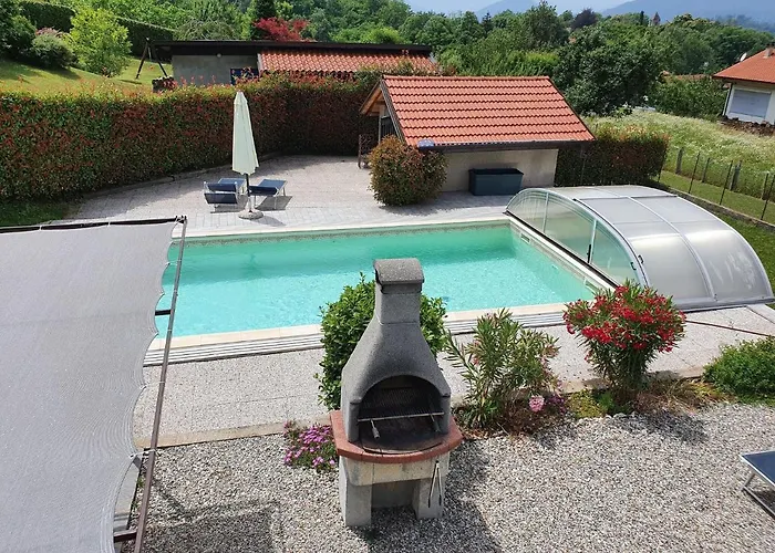 Near Maggiore Pool * Porto Valtravaglia