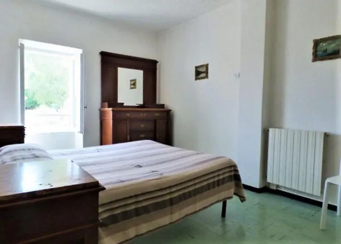 Near Maggiore Pool Semesterbostad Porto Valtravaglia