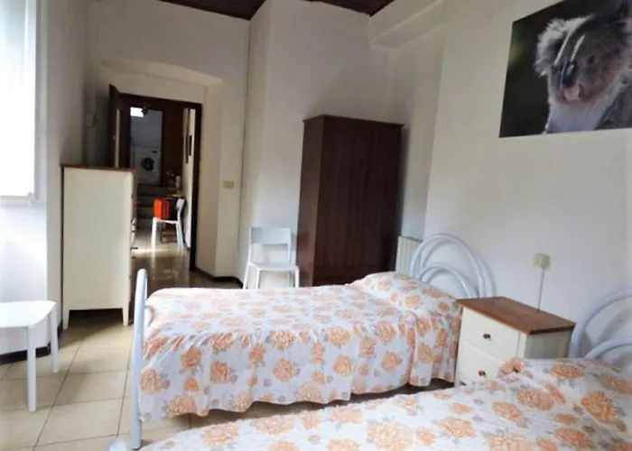 Near Maggiore Pool * 포르토 발트라바글리아