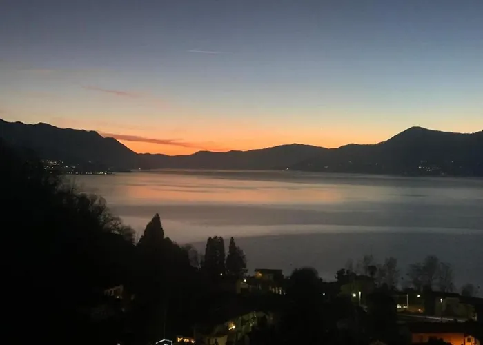 Near Maggiore Pool 펜션 포르토 발트라바글리아