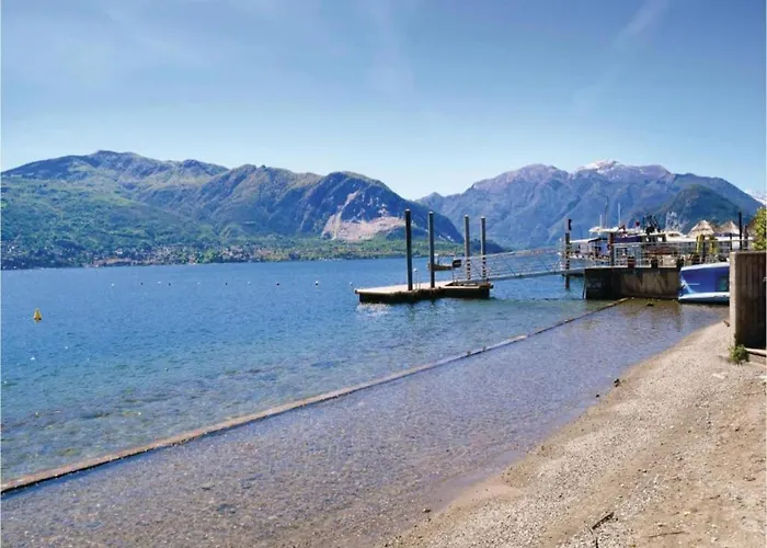 Near Maggiore Pool * 포르토 발트라바글리아